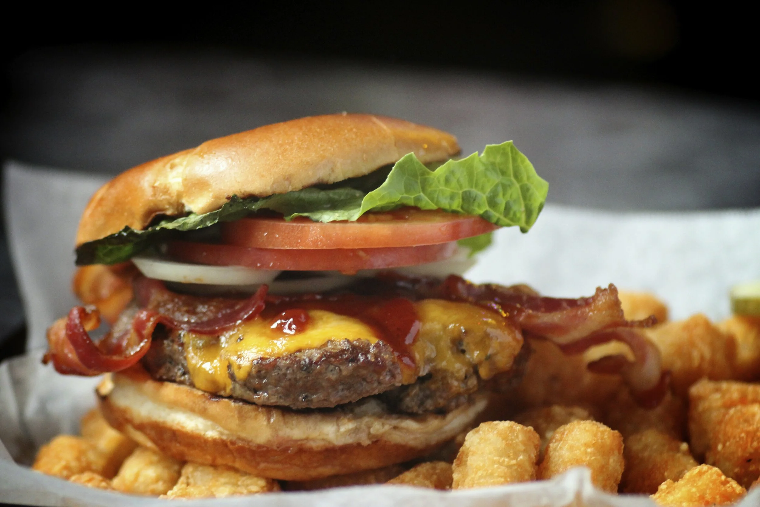 Toons Bar & Grill - Chicago Bar - Wrigleyville